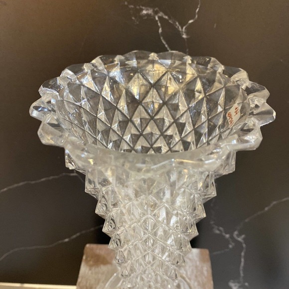 Indiana Glass Diamond Point Vase 8" H Pre-Owned - Picture 2 of 3
